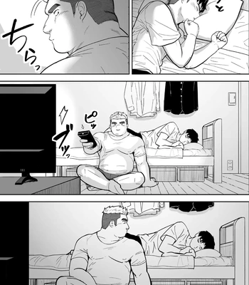 [Saikoro de Kimerusouchi] Kataomoi Shiteru Gachimuchi Doukyuusei ni Osowareru Hanashi [Eng] – Gay Manga sex 5